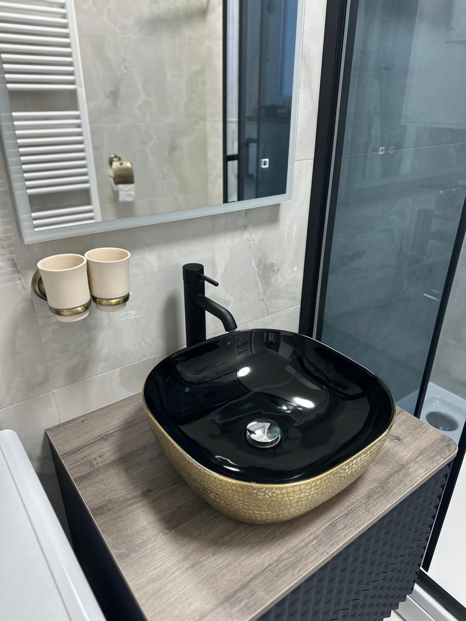 Apartman “Manhattan” Krizevci Ngoại thất bức ảnh